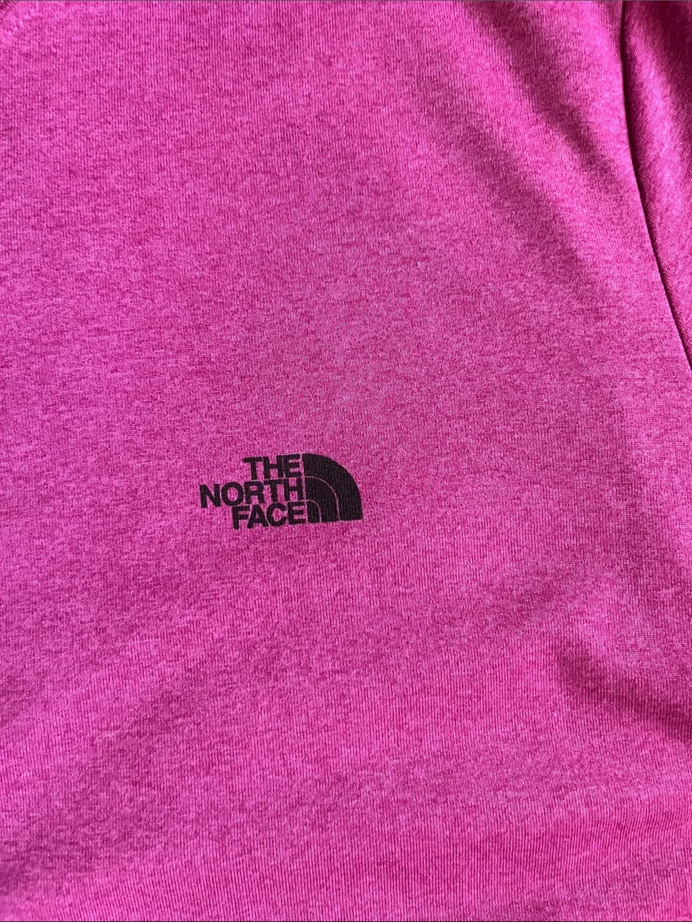 The North Face men’s crewneck pink tshirt